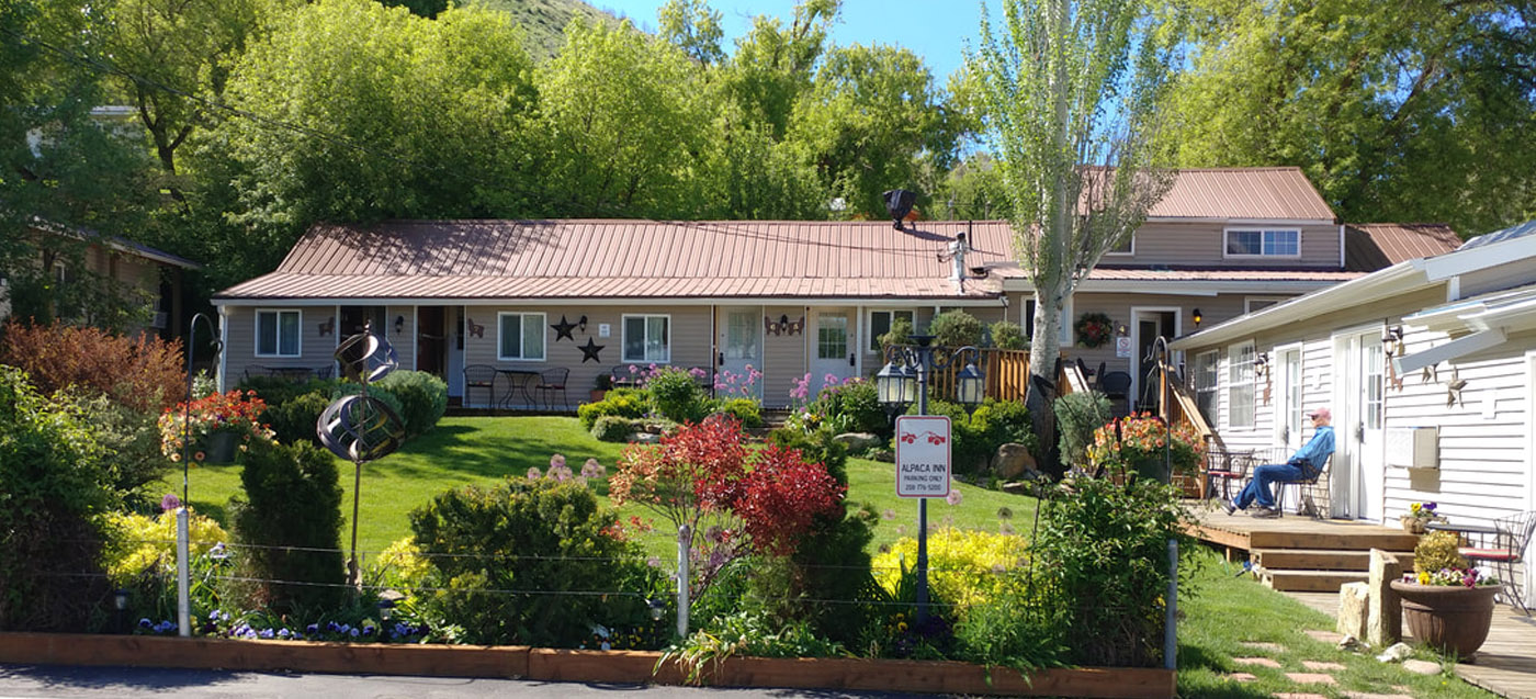 Alpaca Inn Hotel in Lava Hot Springs, Idaho