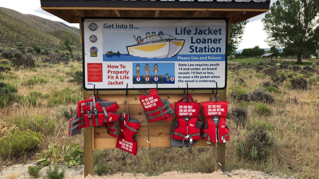Bear Lake State Park Idaho East Side Life Jacket Station