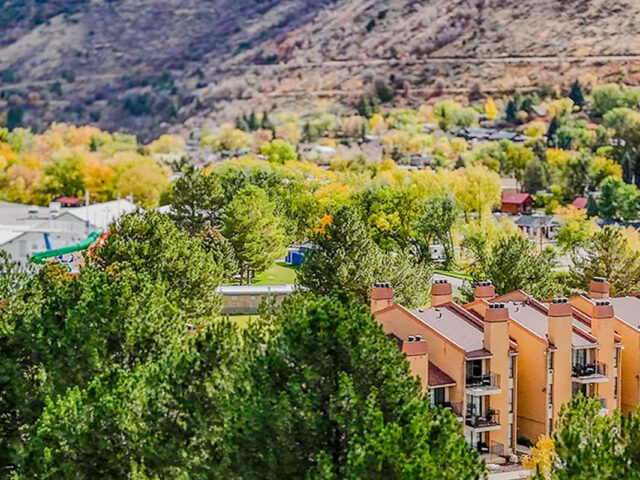 Lava Hot Springs Resort